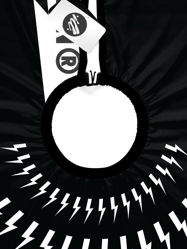 Illuzien Black Bolt PRO Cape